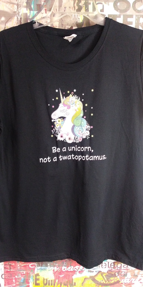 Be a unicorn shirt XL